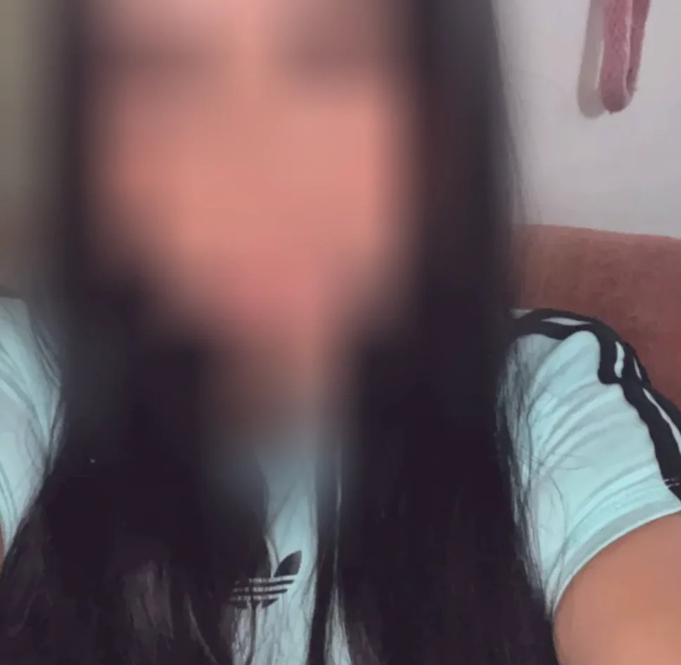Emily, 25