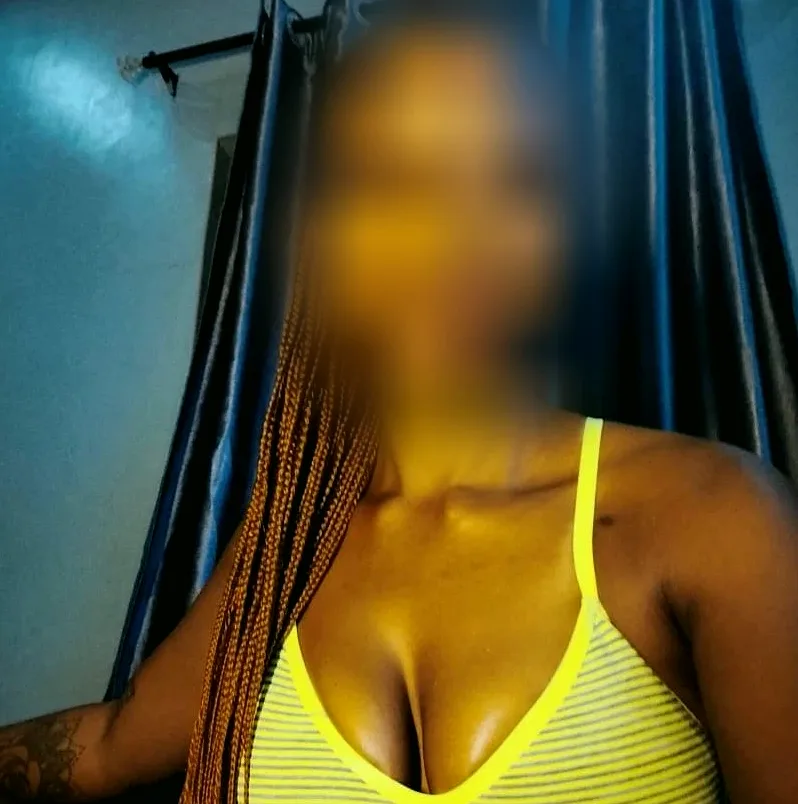 Fabienne, 37