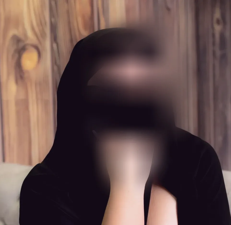 Nadine, 36
