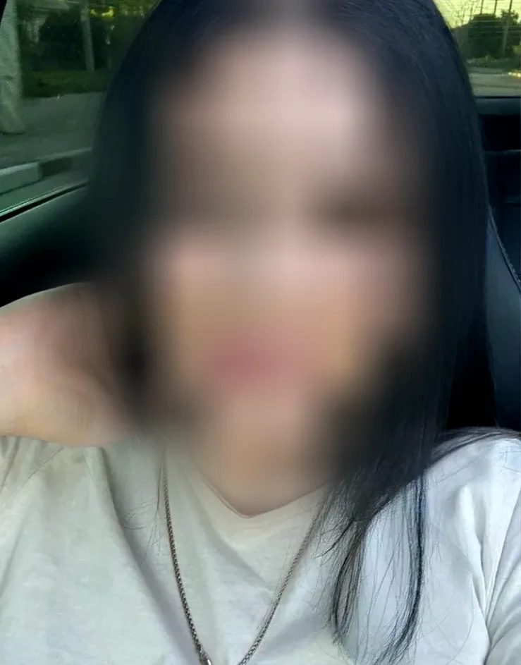 Sina, 29