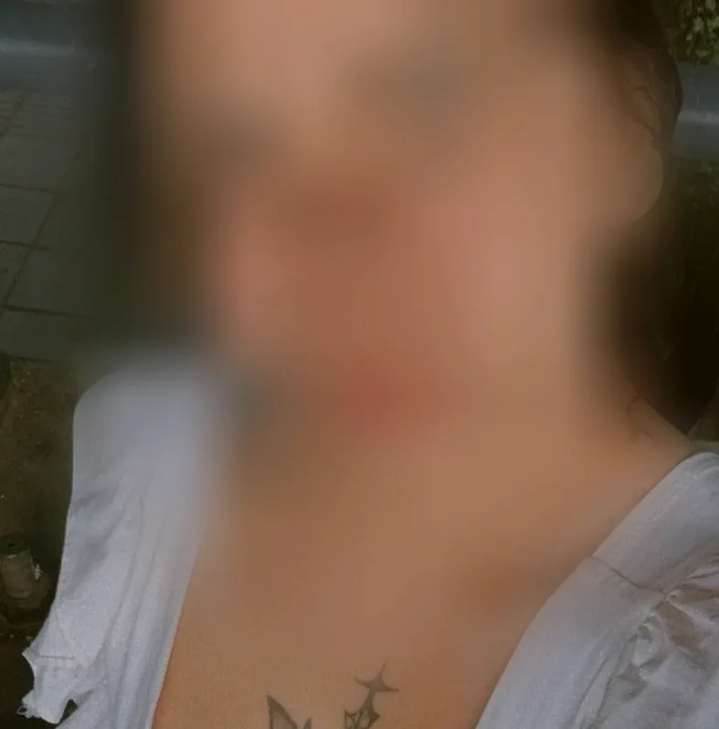 Sina, 22