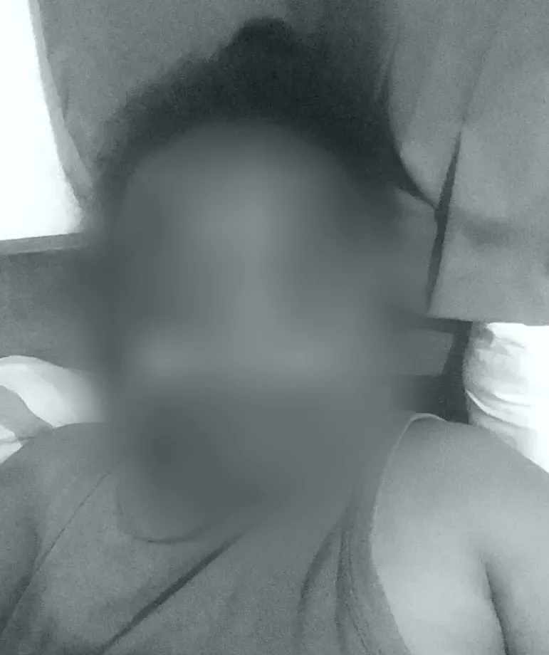 Sina, 35